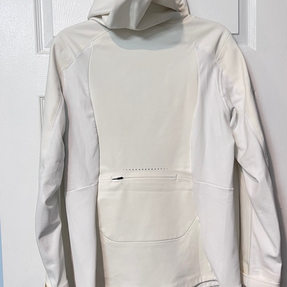 Mist Over Windbreaker - Picture 3 of 8